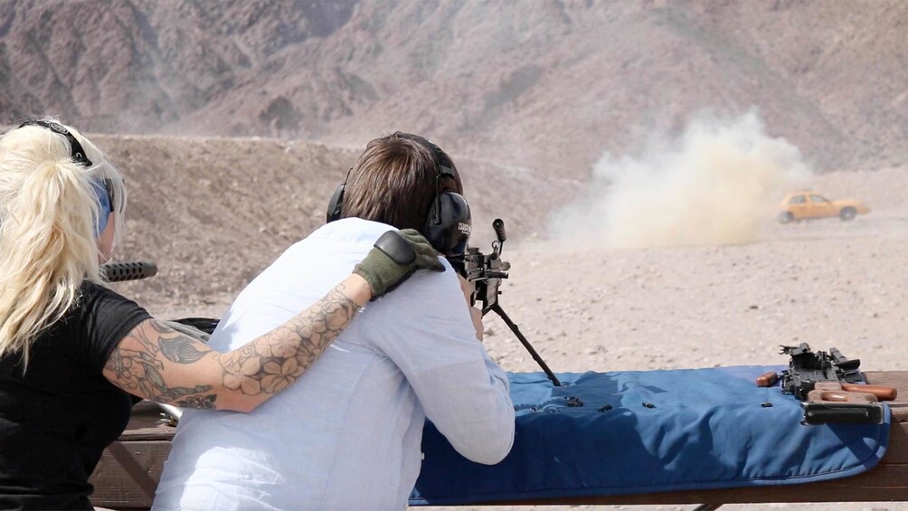 Guests on the Outdoor Shooting Experience in Las Vegas 