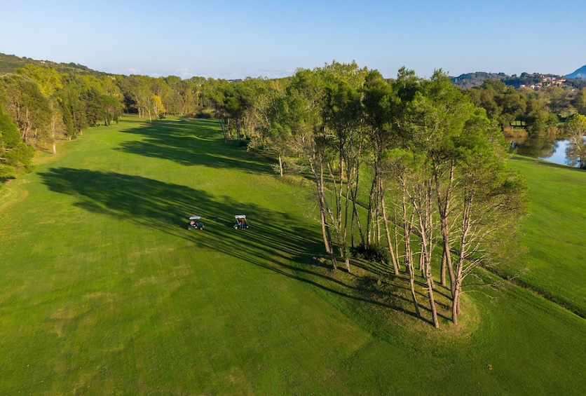 18 Holes Golf Game Experience With Lunch And Drink