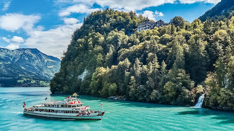 Picture 1 for Activity Interlaken: Boat Day Pass on Lake Thun and Lake Brienz