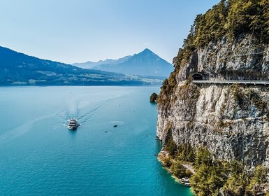 Interlaken: Boat Day Pass on Lake Thun and Lake Brienz