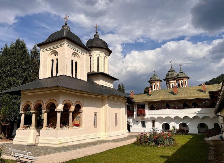 Picture 8 for Activity From Brasov: Tour of Castles and Surrounding Area