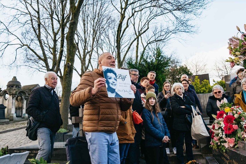 Picture 5 for Activity Paris: Pere Lachaise Cemetery Guided Tour