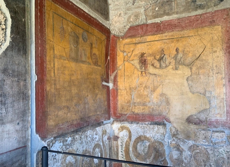 Picture 3 for Activity Naples: Pompeii and Naples Full-Day Tour with Tickets