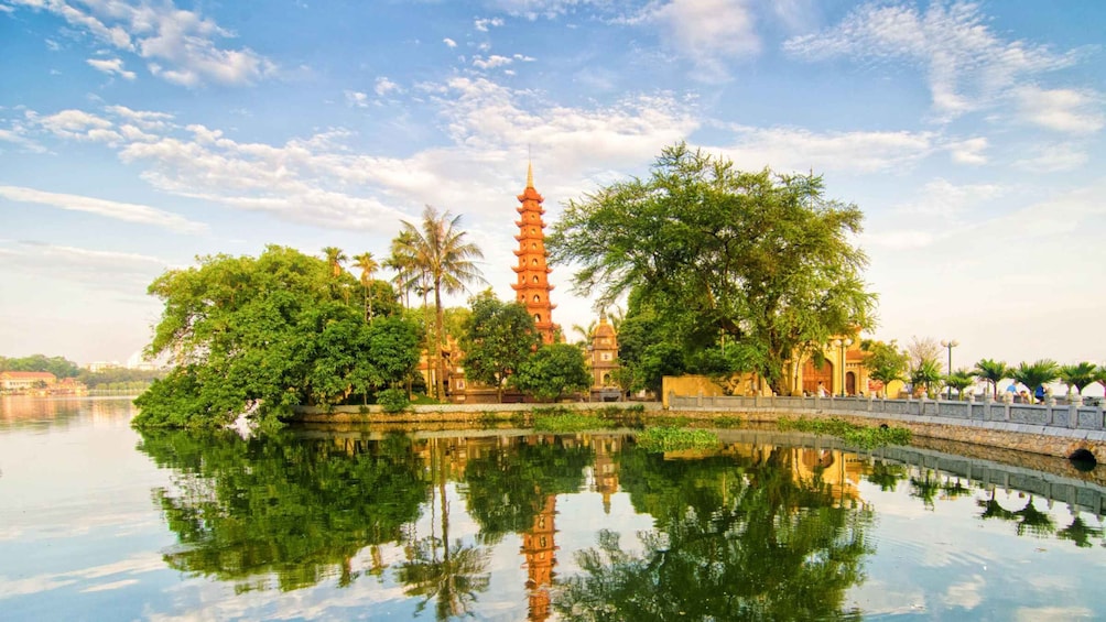 Explore Hanoi by Your Own Way in One Day-Hanoi City Tour