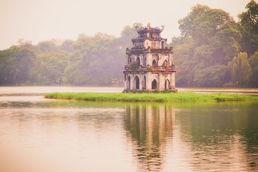 Full-Day Heart of Hanoi Highlights Tour