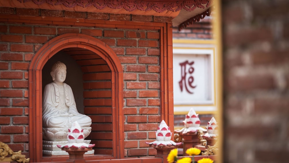 Statue in Tran Quoc Pagoda in Hanoi