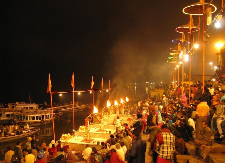 Picture 2 for Activity Varanasi: 3-Hour Evening Aarti Tour and Boat Ride