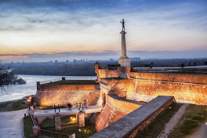 Panoramisk stadsrundtur i Belgrad