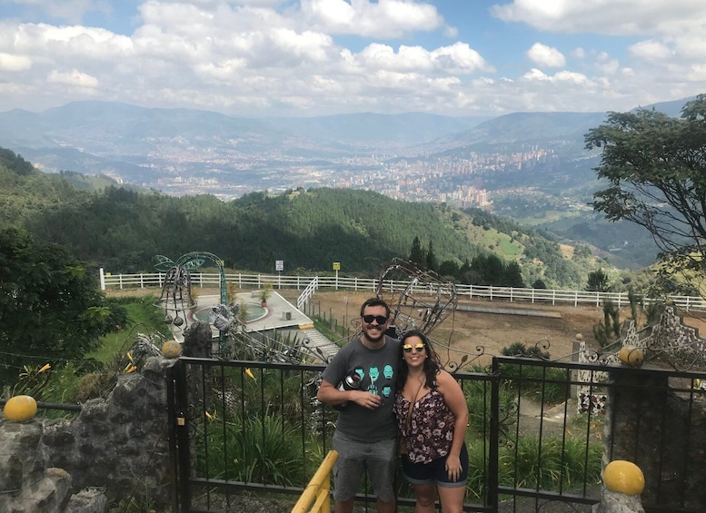 Picture 6 for Activity Medellín: Private Pablo Escobar Tour with Cable Car Ride