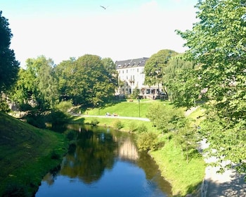 Oslo: Passeggiata sul fiume e degustazione di cibo norvegese