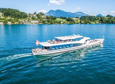 Lucerna: crucero de 1 hora en yate panorámico