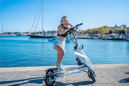 Rhodes : Points forts de la ville et visite de la ville médiévale en Trikke