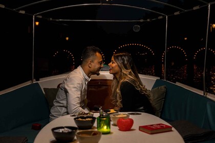 Amsterdam: Privat kanalcruise om kvelden med Prosecco