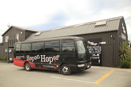 Marlborough: Hop On Hop Off Wine, Brewery, and Wonders Tour