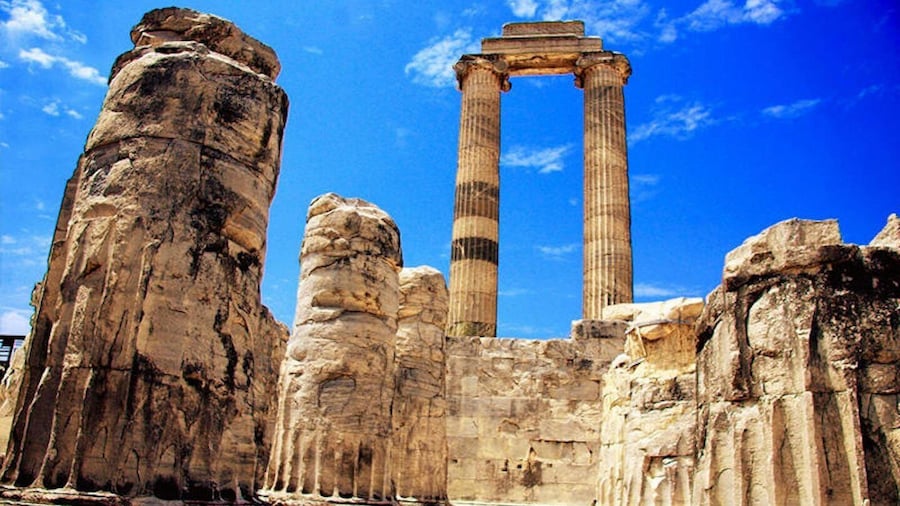 Dougga & Bulla Regia Private Full-Day Tour with Lunch
