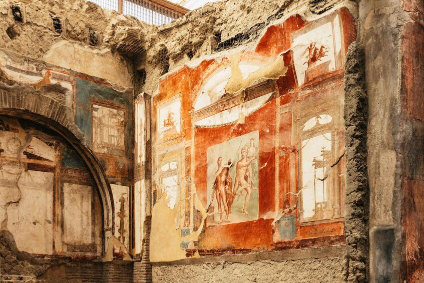 Picture 1 for Activity Herculaneum: Skip-the-Line Tour with Archaeologist