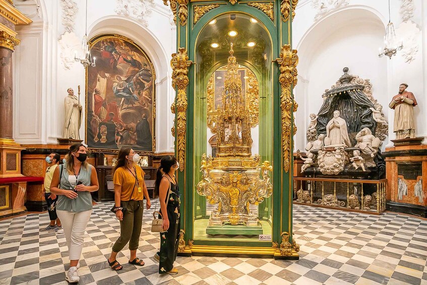 Picture 9 for Activity Córdoba: Skip-the-Ticket-Line Mosque-Cathedral Guided Tour