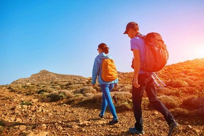 私人克里特岛远西之旅，包括徒步旅行、历史和海滩