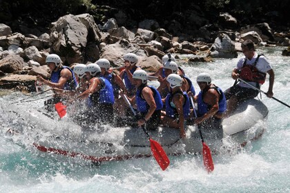 Montenegro: rafting en aguas bravas en el río Tara