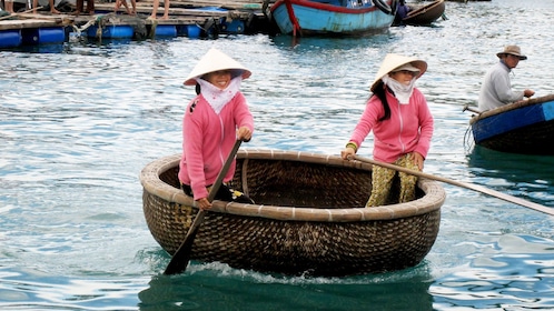 Esperienza di pesca a Hoi An, cesto in barca e lezione di cucina