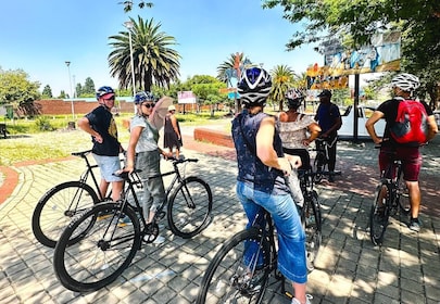 Soweto: Guided Bicycle Tour with Lunch