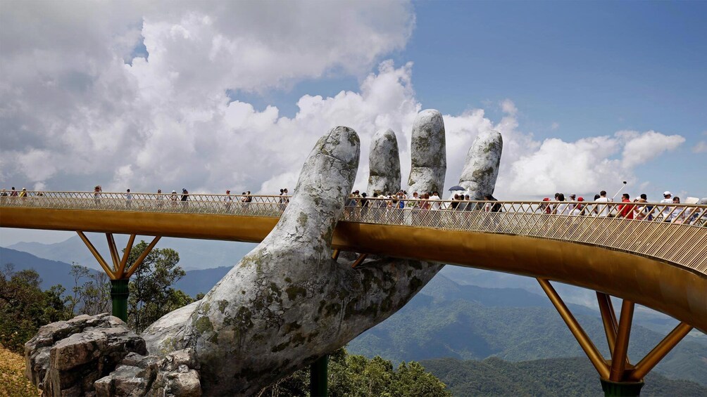 Ba Na Hills Tour with Cable Car & Lunch from Da Nang/Hoi An