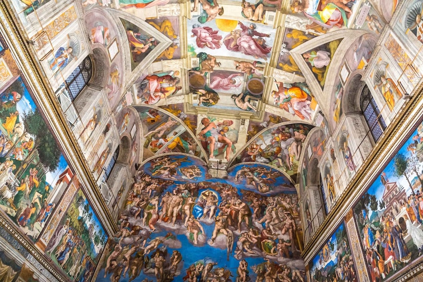Rome: Vatican Museums, Sistine Chapel & Tombs Private Tour