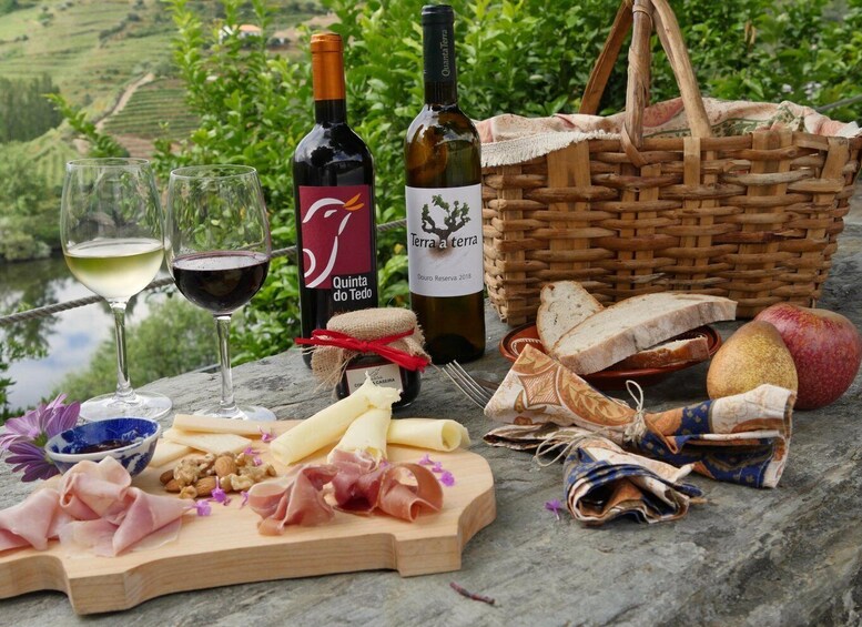 Picture 1 for Activity Douro Valley: Quinta do Tedo Wine Experience with Picnic