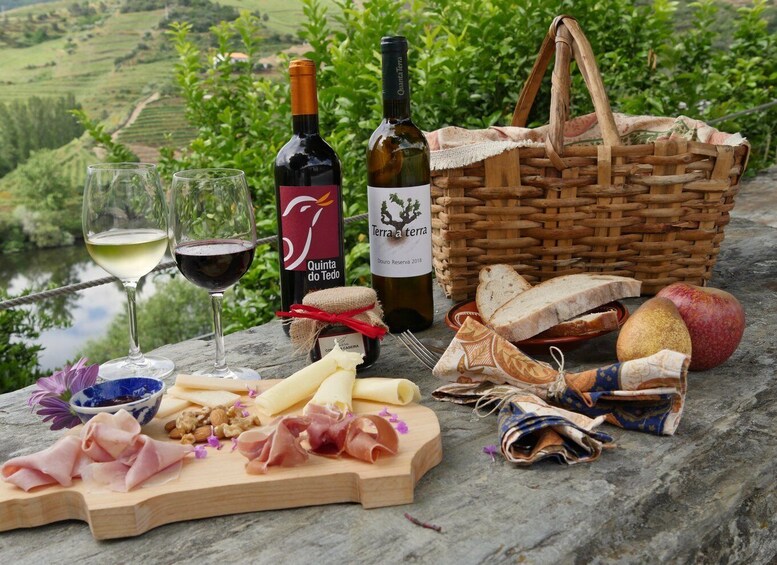 Picture 1 for Activity Douro Valley: Quinta do Tedo Wine Experience with Picnic