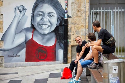 Bilbao : Visite à pied des arts de la rue avec bière artisanale locale