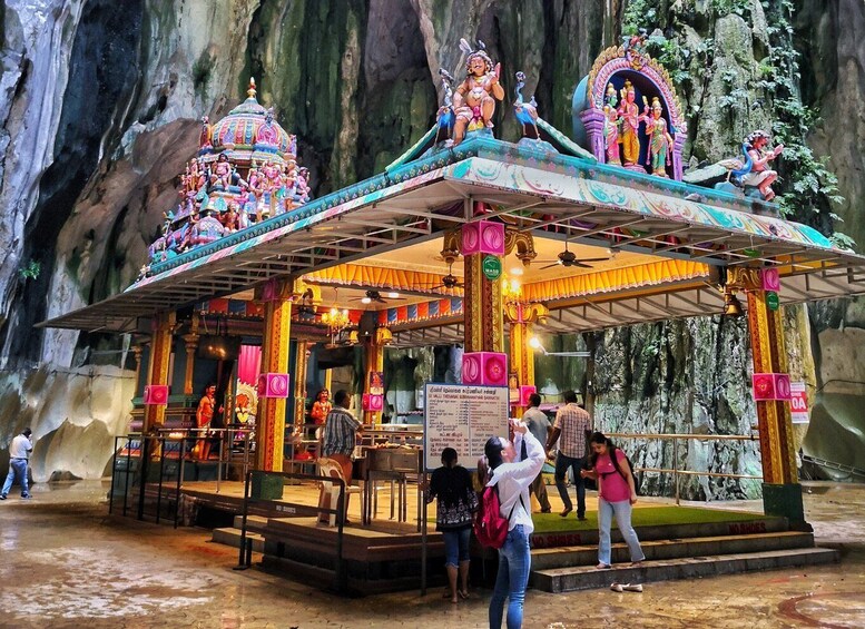 Picture 26 for Activity Kuala Lumpur: Genting Highlands & Batu Caves Day Trip