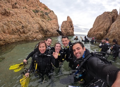 Tossa de Mar: PADI Discovery Scuba Diving in Costa Brava