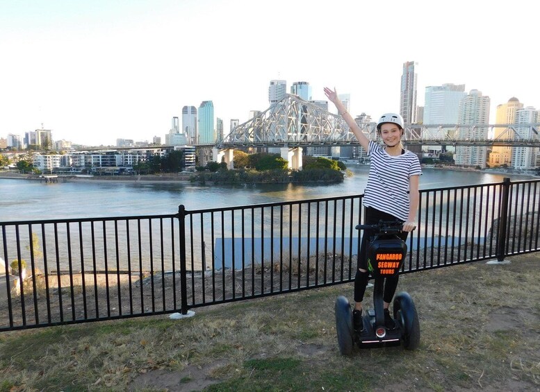 Brisbane: Highlights Daytime or Nighttime Segway Tour