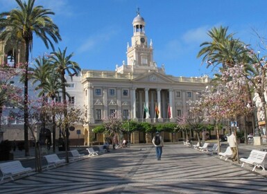 Cadiz: Guided City Tour