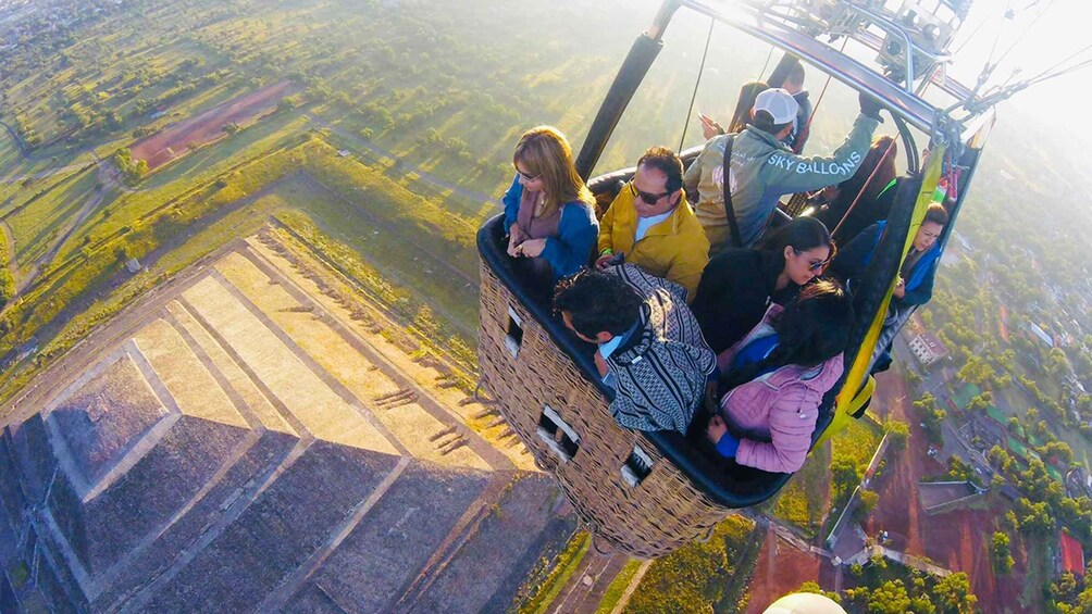 Picture 24 for Activity Teotihuacan: Hot Air Balloon Flight Sky Balloons