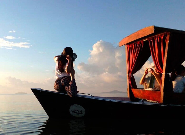 Picture 6 for Activity Ko Lanta: Private Romantic Sunrise by Gondola