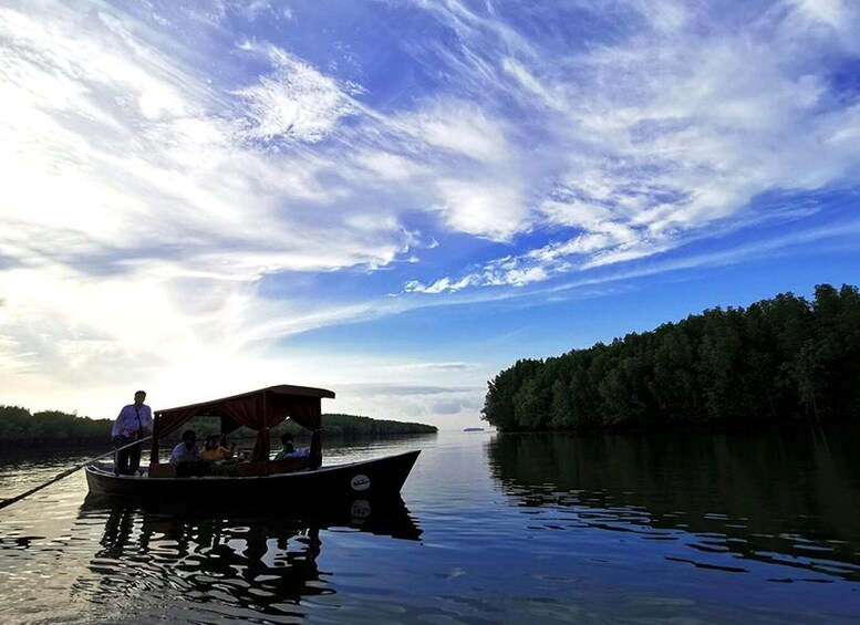 Picture 21 for Activity Ko Lanta: Private Romantic Sunrise by Gondola