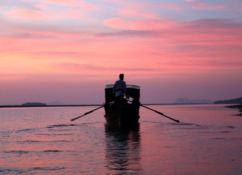 Picture 18 for Activity Ko Lanta: Private Romantic Sunrise by Gondola