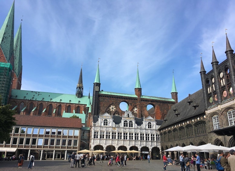 Picture 2 for Activity Lübeck: Backyards and Town Houses Private Guided Tour