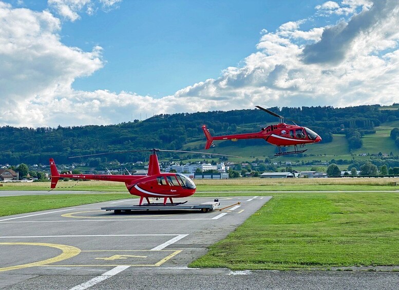 Picture 10 for Activity Bern: Mountain & Lake Helicopter Flight for 2 or 3 People