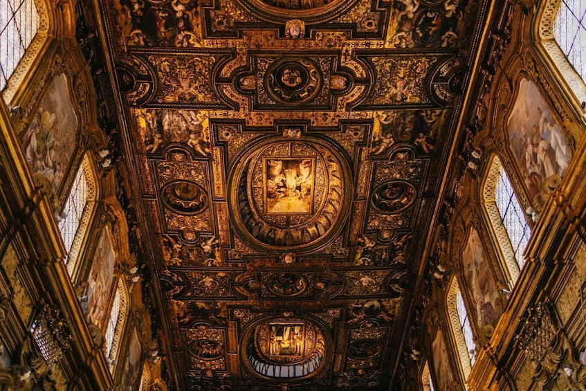 Picture 9 for Activity Naples: Old Town Guided Walking Tour