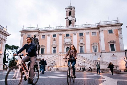 Roma: tour guiado en bicicleta para grupos pequeños