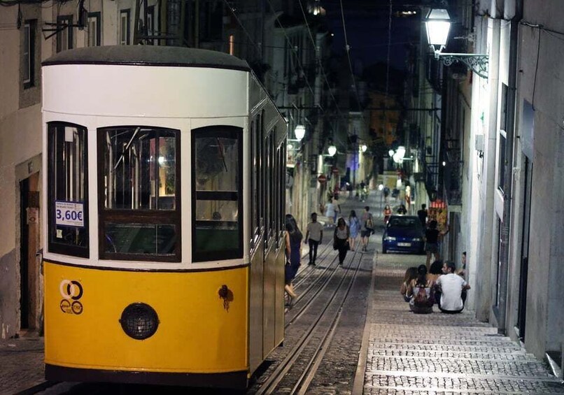 Picture 3 for Activity Lisbon: Fado Vadio Tour with Portuguese Tapas