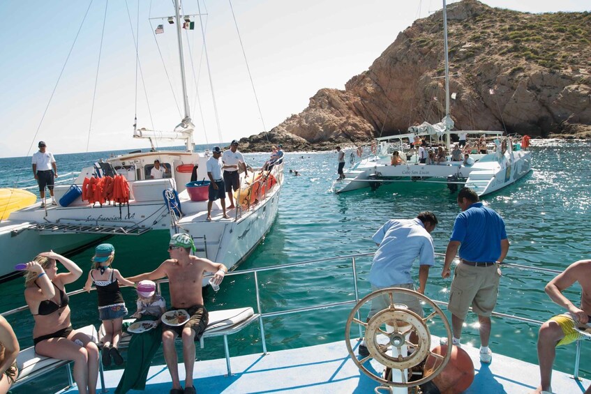 Picture 13 for Activity Cabo San Lucas: Snorkel Tour with Open Bar & Snacks