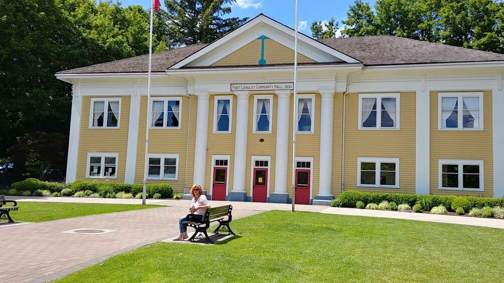 Picture 6 for Activity Fort Langley & Vineyards Private Tour