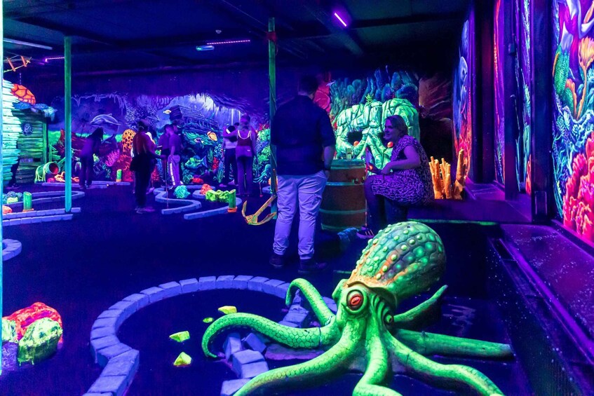 Picture 6 for Activity Amsterdam: 12 Hole Glow-in-the-Dark Minigolf