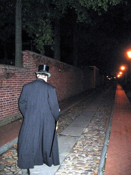 Picture 2 for Activity Philadelphia Ghost Tour by Candlelight