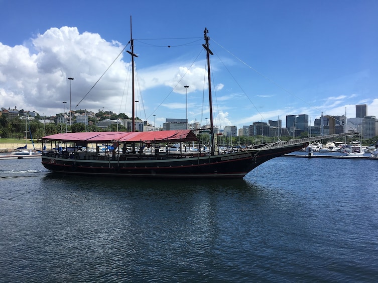 Full-Day Tour with Guanabara Bay Cruise, Christ the Redeemer & Sugarloaf