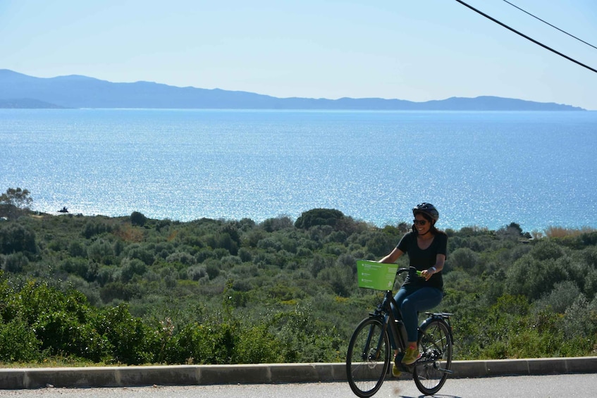 Picture 2 for Activity E-Bike Self-Guided Tour Loop Ajaccio Along Turquoise Waters