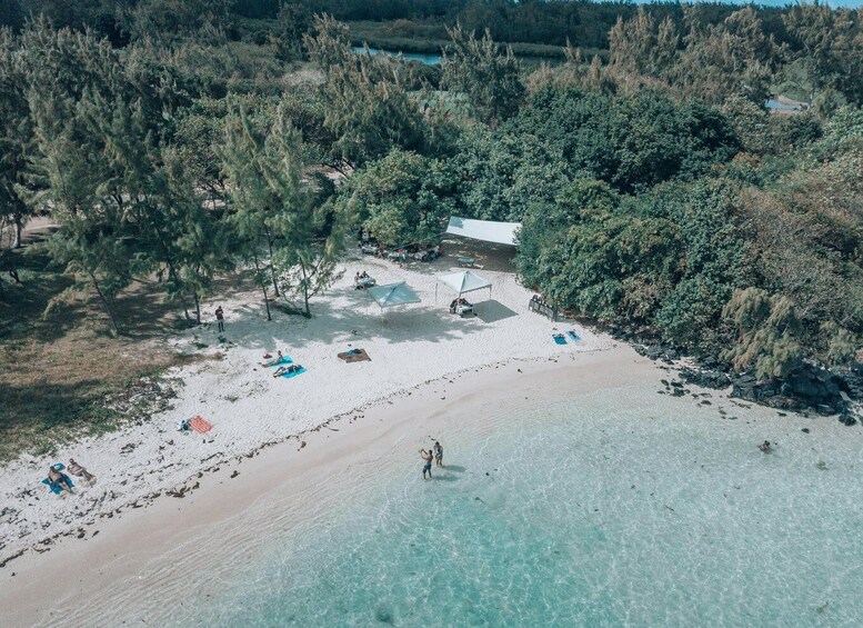 Picture 2 for Activity Trou d'Eau Douce: Speedboat Tour to Ile aux Cerfs with Lunch